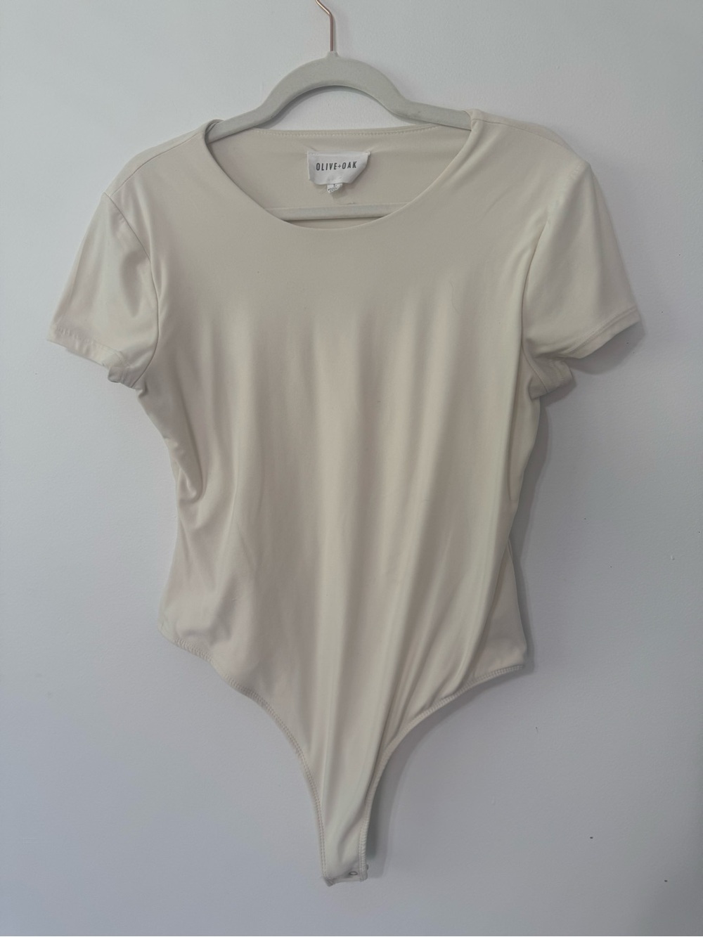Olive & Oak Ivory Short Sleeve Crew Neck Bodysuit